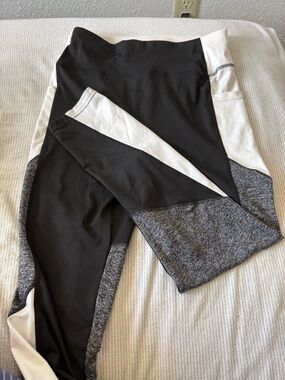 SHEIN Black & White Sporty Leggings
